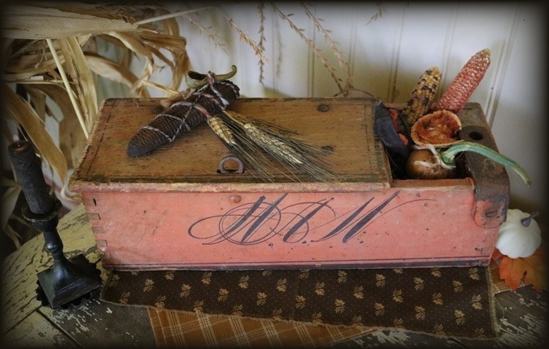 Valuable Box Salmon Paint Monogram